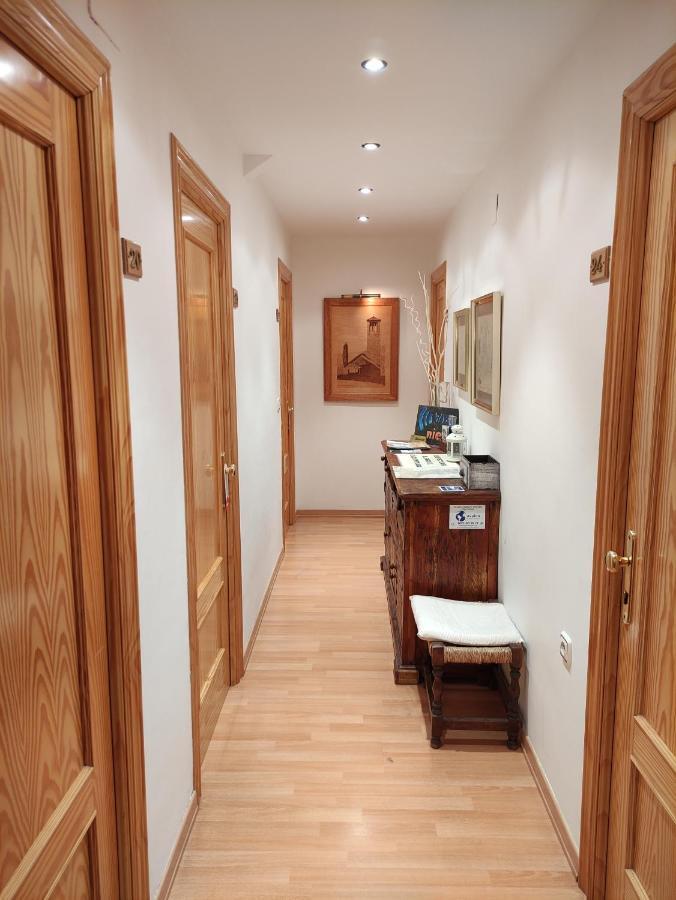 Hostal Escartin Sabiñánigo Eksteriør bilde