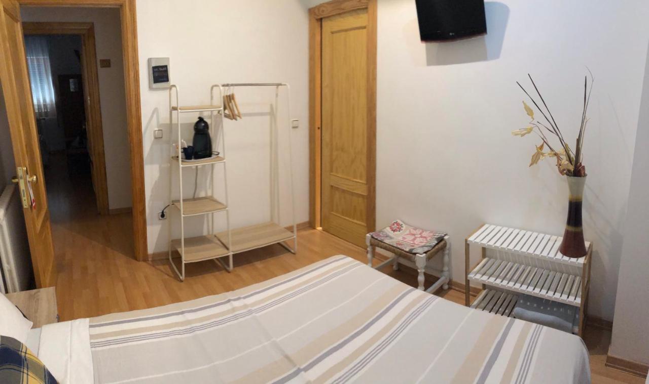 Hostal Escartin Sabiñánigo Eksteriør bilde