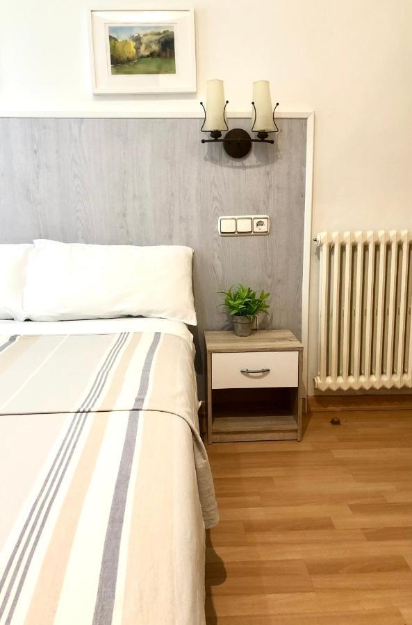 Hostal Escartin Sabiñánigo Eksteriør bilde